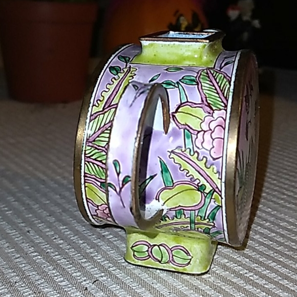 Antique teapot by Kelvin Chen - Picture 3 of 4